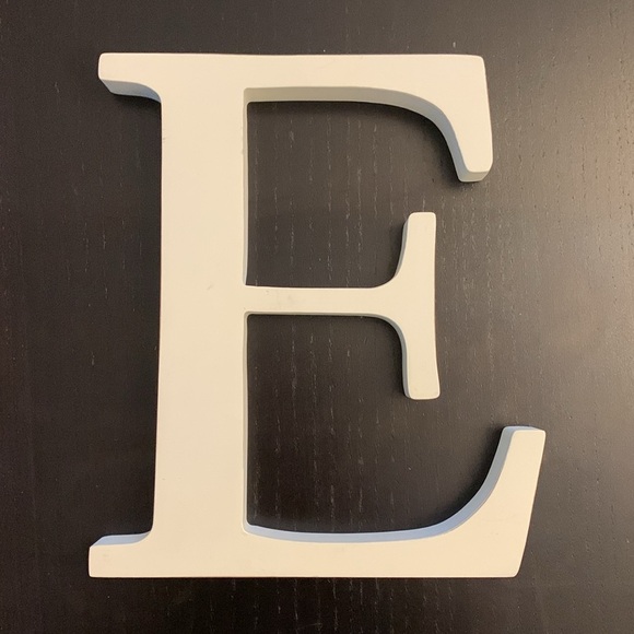 Pottery Barn White Wooden Letters G and E - Picture 4 of 5